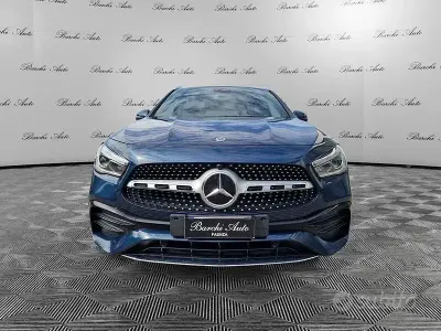 Usata Mercedes GLA200 AMG line 150 CV (110 kW) 2022 Blu/azzurro SUV