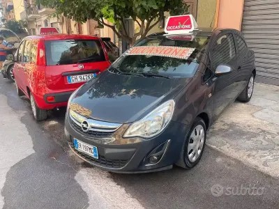 Usata Opel Corsa Edition 65 CV (47 kW) 2013 Grigio Utilitaria