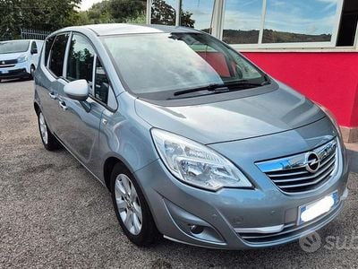 Usata Opel Meriva Cosmo 110 CV (80 kW) 2011 Grigio Monovolume