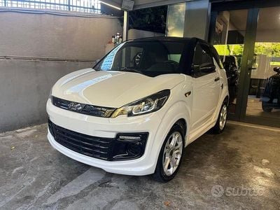 Begagnad Ligier JS50 2022 Vit Halvkombi