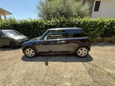Usata Mini One D 88 CV (64 kW) 2008 Bluazzurro Utilitaria