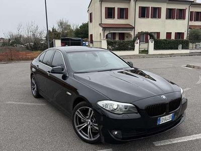 Usata BMW 520 184 CV (135 kW) 2010 Nero Berlina