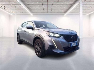 Grigio metallizzato Usata 2021 Peugeot 2008 Active SUV | 13.900 € (Ottimo prezzo)