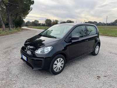 Nero Usata 2018 VW up! high up! Utilitaria | 7600 € (Ottimo prezzo)
