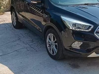 Usata Ford Kuga 120 CV (88 kW) 2019 Nero SUV