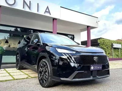 Nuova Peugeot 5008 GTi 136 CV (100 kW) 2025 Night black SUV