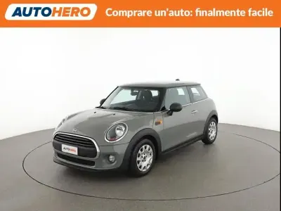 Usata Mini ONE 75 CV (55 kW) 2018 Grigio Utilitaria
