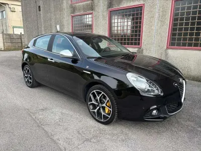 Usata Alfa Romeo Giulietta Ti 120 CV (88 kW) 2020 Utilitaria
