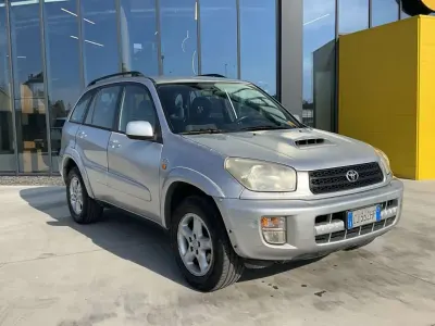 Begagnad Toyota RAV4 Sol 116 HK (85 kW) 2003 Silver SUV