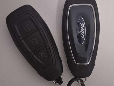 Usata Ford B-MAX Titanium 101 CV (74 kW) 2013 Monovolume