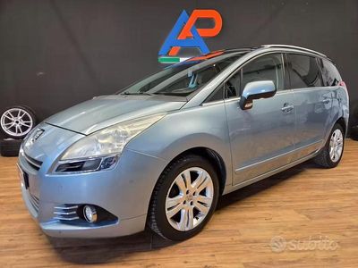 Usata Peugeot 5008 Business-Line 112 CV (82 kW) 2010 Grigio Monovolume