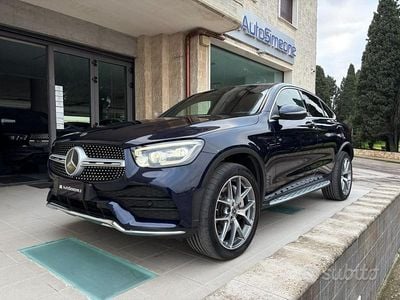 Usata Mercedes GLC300e Premium Plus 194 CV (142 kW) 2021 Blu Coupé