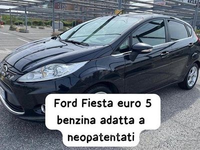 Usata Ford Fiesta Titanium 82 CV (60 kW) 2012 Nero Utilitaria