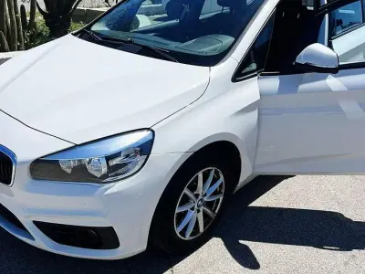 Usata BMW 218 150 CV (110 kW) 2015 Bianco Monovolume