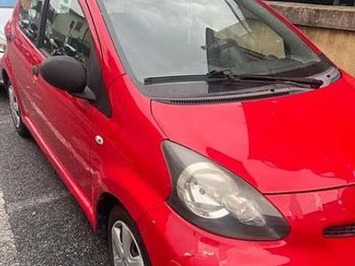 Usata Toyota Aygo 2009 Rosso Utilitaria