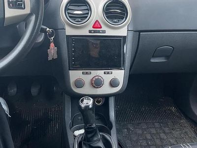 Usata Opel Corsa 69 CV (50 kW) 2007 Grigio Utilitaria
