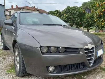 Usata Alfa Romeo 159 150 CV (110 kW) 2007 Grigio Berlina