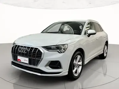 Usata Audi Q3 Advanced 150 CV (110 kW) 2021 Bianco ghiacciaio metallizzato SUV