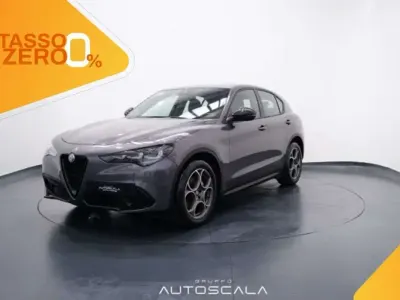 Usata Alfa Romeo Stelvio Sprint 160 CV (117 kW) 2024 Grigio vesuvio SUV