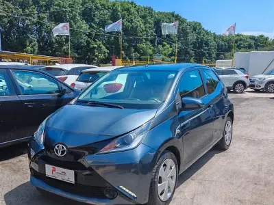 Usata Toyota Aygo X-play 69 CV (50 kW) 2018 Grigio Utilitaria
