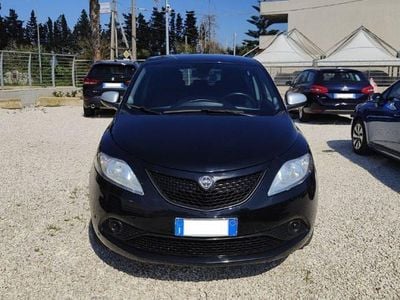 Usata Lancia Ypsilon 69 CV (50 kW) 2020 Nero