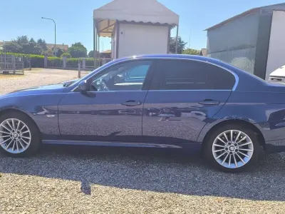 Usata BMW 320 Efficient Dynamics 184 CV (135 kW) 2011 Blu/azzurro Berlina