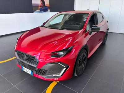 Usata Renault Clio V Esprit Alpine 109 CV (80 kW) 2025 Rosso assoluto Berlina