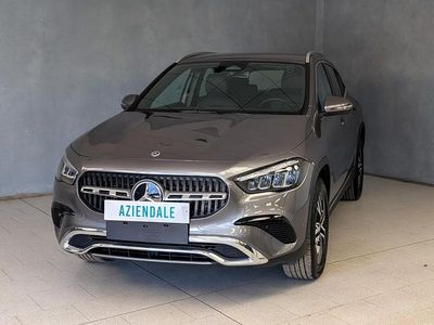Begagnad Mercedes 200 Advanced 163 HK (119 kW) 2024 Grå SUV
