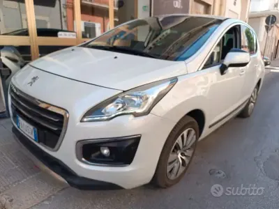 Usata Peugeot 3008 Business-Line 120 CV (88 kW) 2015 Bianco Station wagon