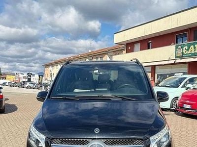 Usata Mercedes V300 240 CV (176 kW) 2019 Nero Monovolume