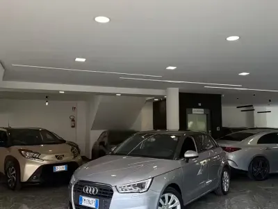 Usata Audi A1 Design 82 CV (60 kW) 2017 Grigio Utilitaria