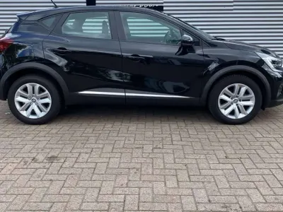 Usata Renault Captur Life 101 CV (74 kW) 2021 Nero SUV
