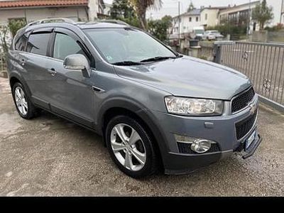 Usata Chevrolet Captiva 184 CV (135 kW) 2012 Grigio SUV