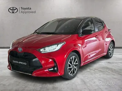Usata Toyota Yaris Hybrid Style 116 CV (85 kW) 2022 Rosso Berlina