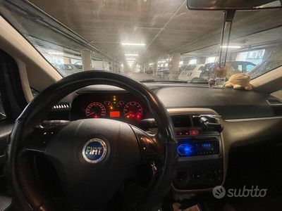 Usata Fiat Grande Punto 65 CV (47 kW) 2006 Utilitaria