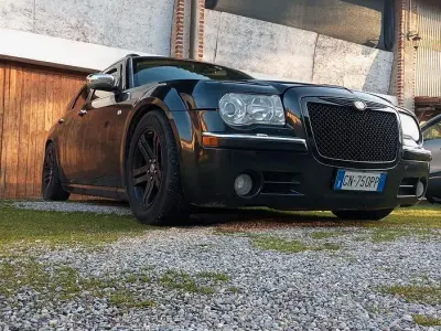 Usata Chrysler 300C Touring 340 CV (250 kW) 2006 Nero Station wagon