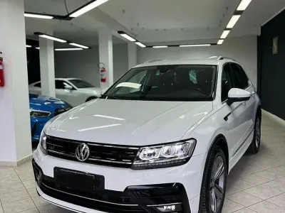 Usata VW Tiguan 150 CV (110 kW) 2019 Bianco SUV