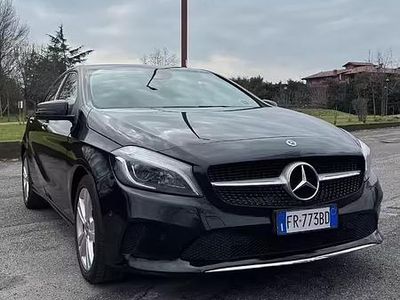 Usata Mercedes A180 Business 109 CV (80 kW) 2018 Nero Berlina