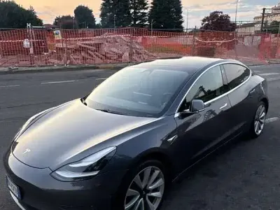 Usata Tesla Model 3 Long Range AWD 152 kW (208 CV) 2020 Berlina