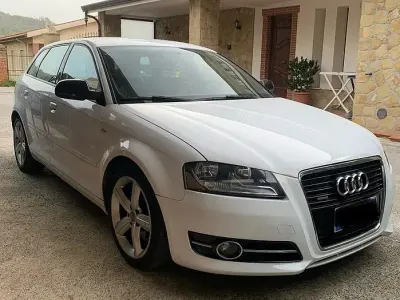Usata Audi A3 Sportback S-Line 140 CV (102 kW) 2011 Bianco Utilitaria