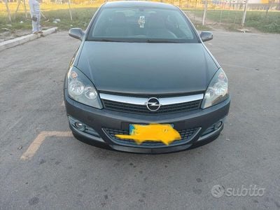 Opel Astra GTC