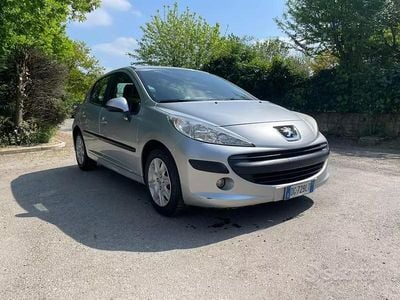 Gebraucht Peugeot 207 88 PS (64 kW) 2007 Silber Limousine