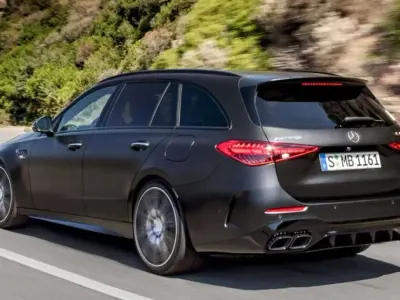 Nuova Mercedes C63S AMG Premium 680 CV (500 kW) 2026 Argento SUV