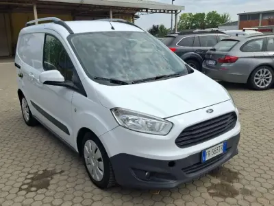 Usata Ford Transit Courier Trend 75 CV (55 kW) 2018 Bianco Furgone