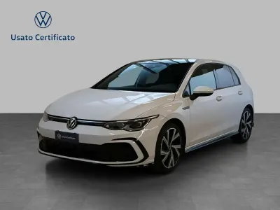 Usata VW Golf VIII R-line 131 CV (96 kW) 2024 Bianco Berlina