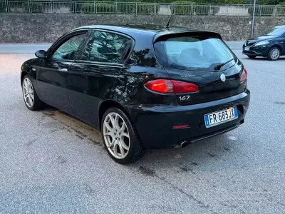 Usata Alfa Romeo 147 150 CV (110 kW) 2008 Grigio Utilitaria