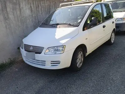 Usata Fiat Multipla 103 CV (75 kW) 2007 Bianco Monovolume