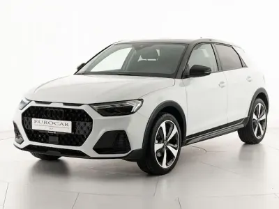 Nuova Audi A1 Ambiente 116 CV (85 kW) 2026 Bianco ghiaccio metallizzato SUV