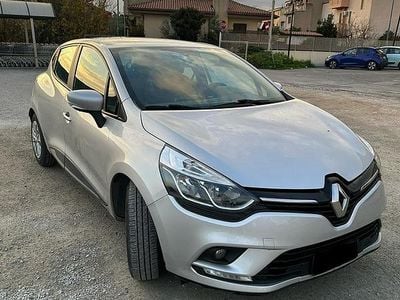 Usata Renault Clio IV Life 90 CV (66 kW) 2019 Grigio Berlina