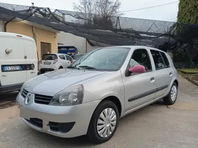 Usata Renault Clio II 75 CV (55 kW) 2008 Grigio Berlina